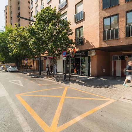 Constitucion Apartment - Free Parking Granada Luaran gambar