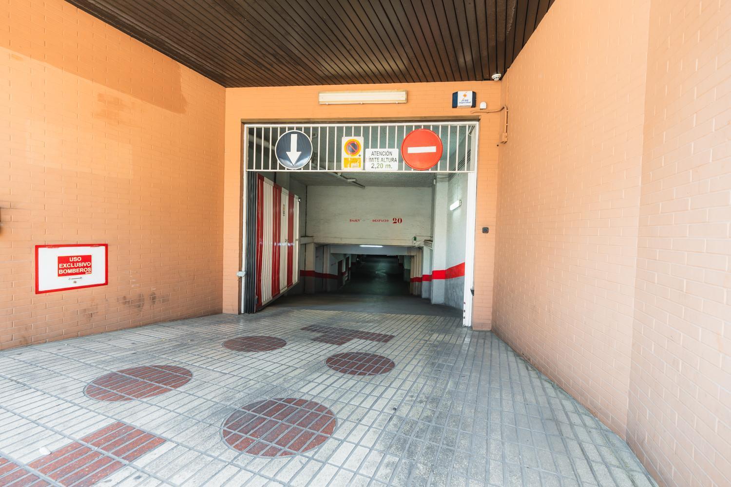 Constitucion Apartment - Free Parking Granada Luaran gambar