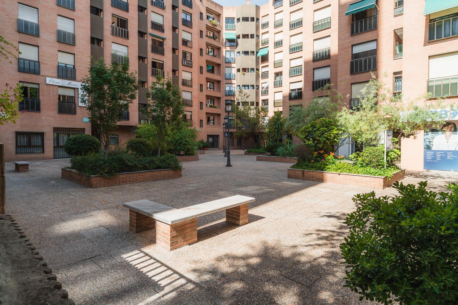 Constitucion Apartment - Free Parking Granada Luaran gambar