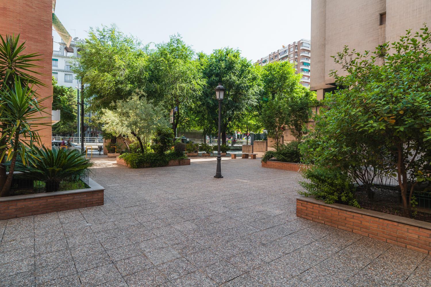 Constitucion Apartment - Free Parking Granada Luaran gambar
